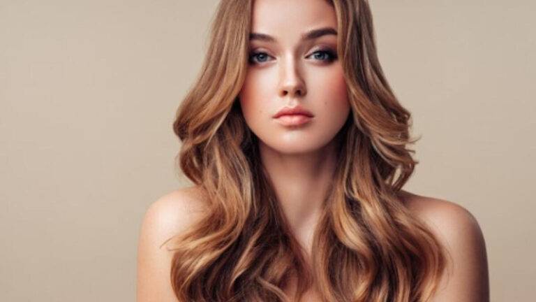 10 Dunkler Haaransatz als Beauty-Trend