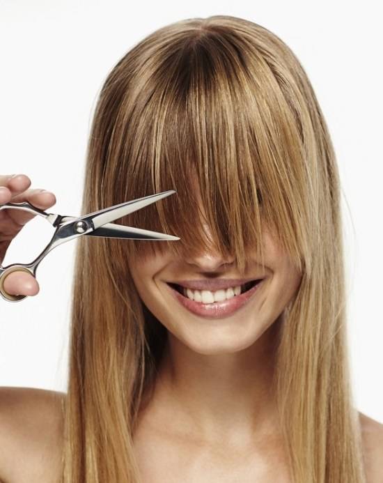 6 wichtige Dinge zum Trimmen Ihrer eigenen Haare