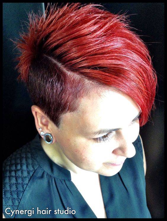 Rot ist HOT! Diese 10 kurzen Frisuren in leuchtenden roten Farben solltest du dir ansehen!