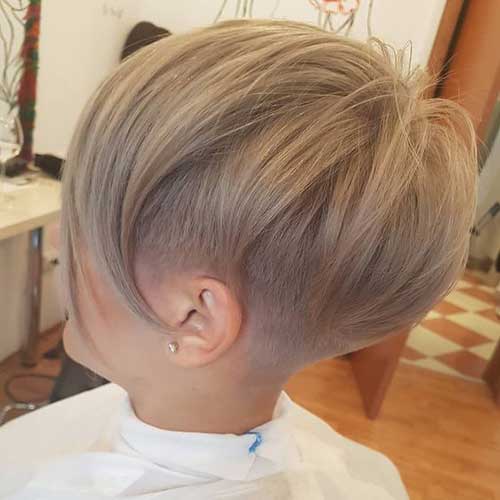 15 Modische Kurzhaarfrisuren für feines Haar