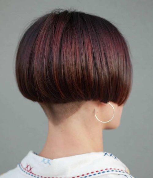 39. Bob ist ein Bob mit Undercut Nacken