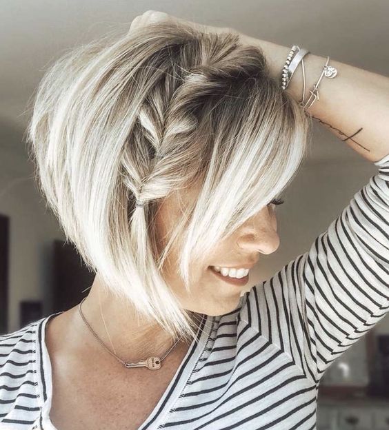 24 Süßeste Flechtfrisuren für kurze Haare & Undercuts