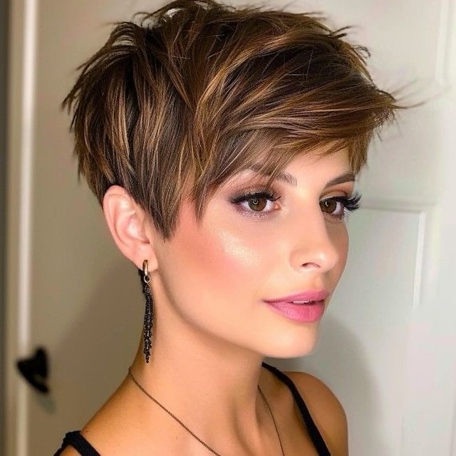 15 Pixie Cut - Ein Haarschnitt für die munteren, modernen Frauen mit Stil