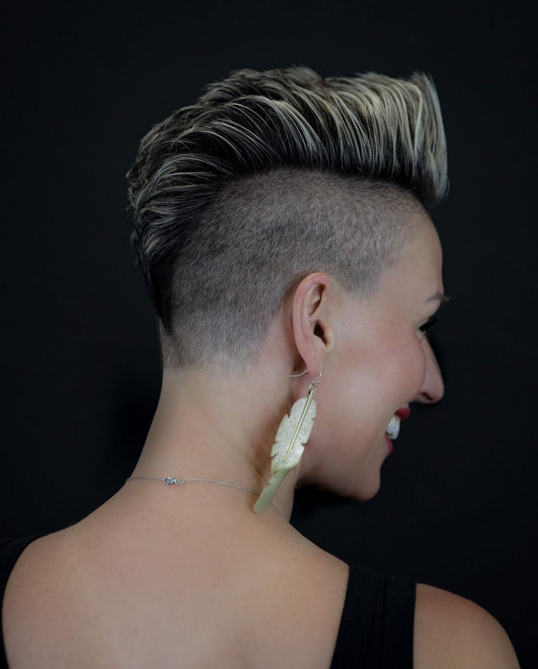 24 der schönsten Irokesenfrisuren von heute