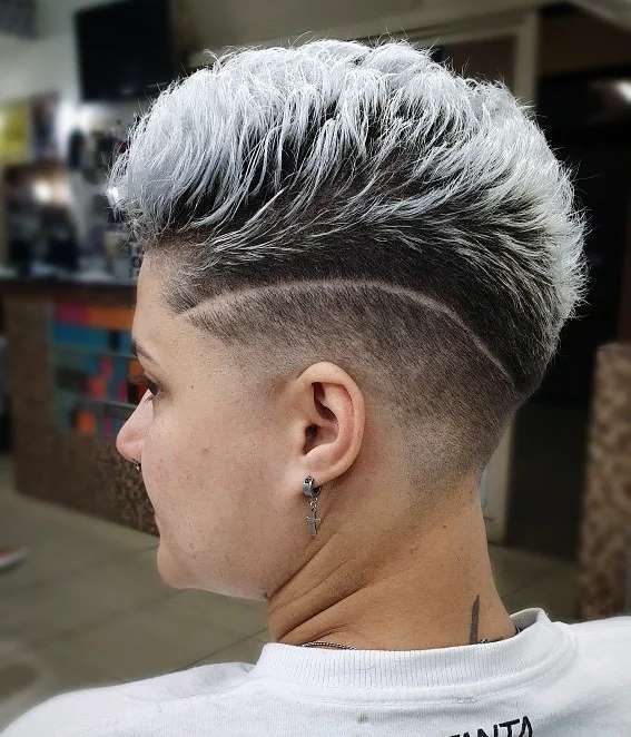 24 der schönsten Irokesenfrisuren von heute
