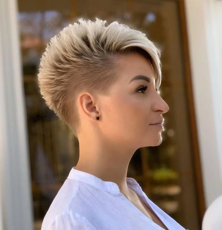 kurzehaare, kurzehaarschnitt, pixiehaircut, pixiehairstyle, bobhairstyles, kurzehaarstyle, frisurendamen, pixie, bob