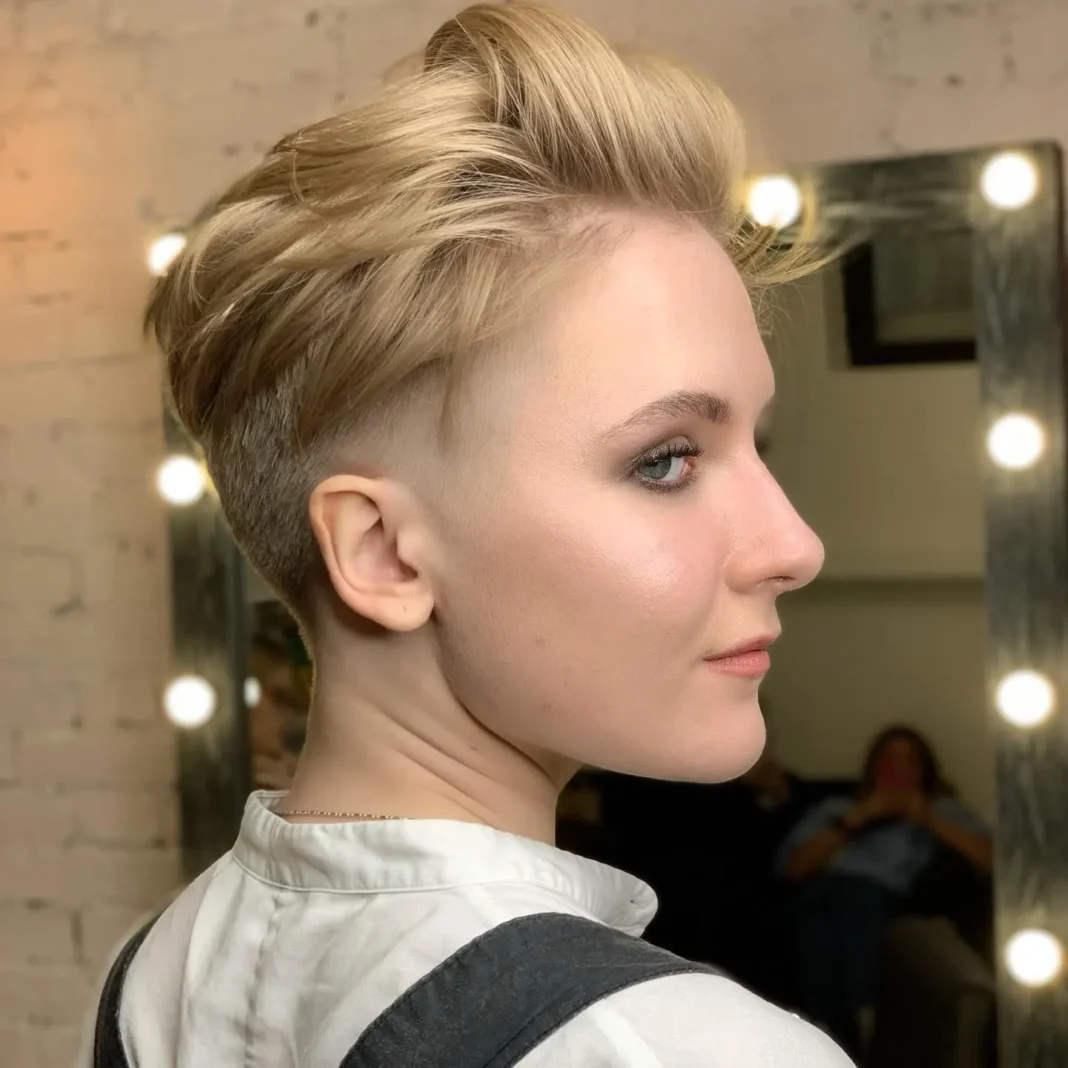 25 kurze, abgehackte Haarschnitte, die 2025 im Trend liegen