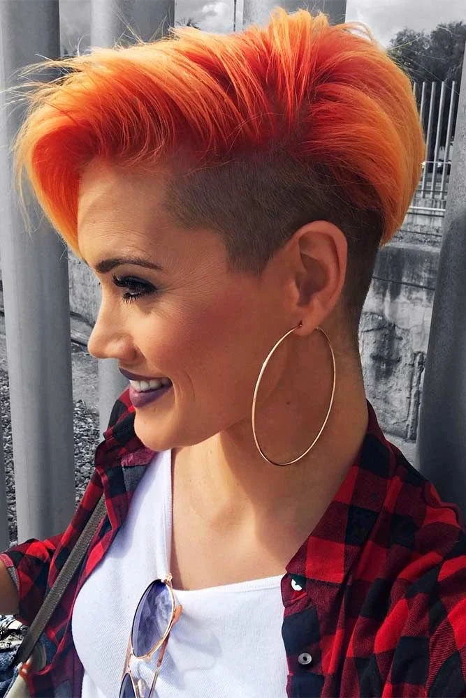 Neue Frisuren und Haarfarben ausprobieren: Ein Leitfaden für frische Looks