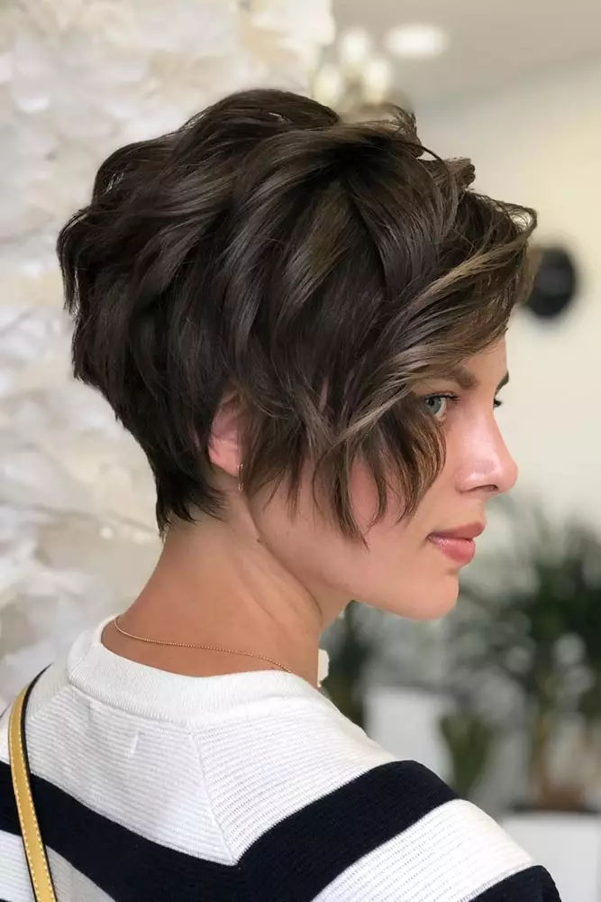 20 beliebte Pixie Cut Looks, die Sie 2025 sofort lieben werden