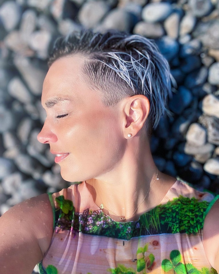 Die Haarfarben des Frühlings 2025: Glänzende Trends für Ihren Look