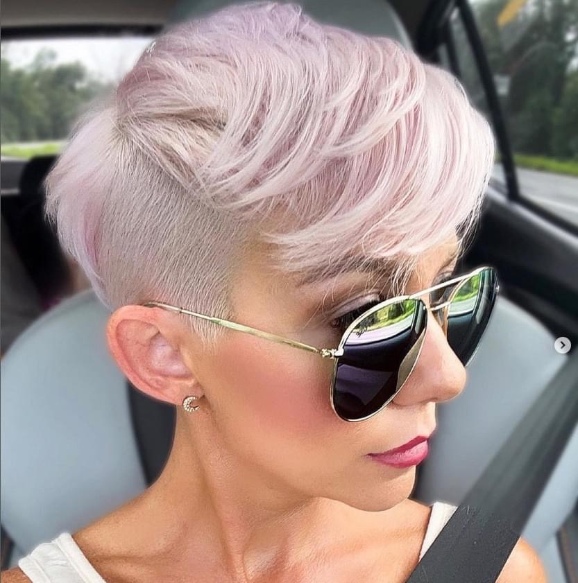 Kurz geschnitten, selbstbewusst aufgetreten! Diese Looks zeigen: Mut steht dir! Lass dich inspirieren und finde deinen neuen Lieblingsschnitt.