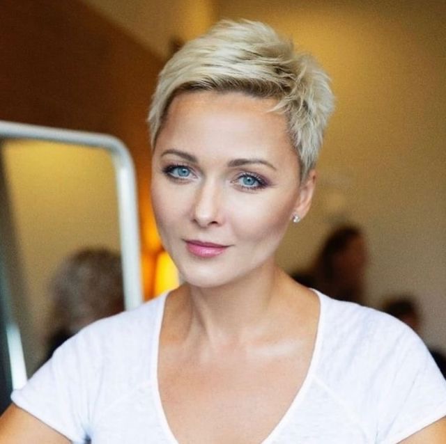 Kurz geschnitten, selbstbewusst aufgetreten! Diese Looks zeigen: Mut steht dir! Lass dich inspirieren und finde deinen neuen Lieblingsschnitt.
