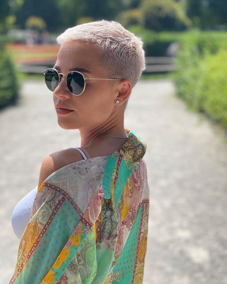 Pflegeleicht und stilvoll: Sommerfreundliche Kurzhaarfrisuren mit Charakter