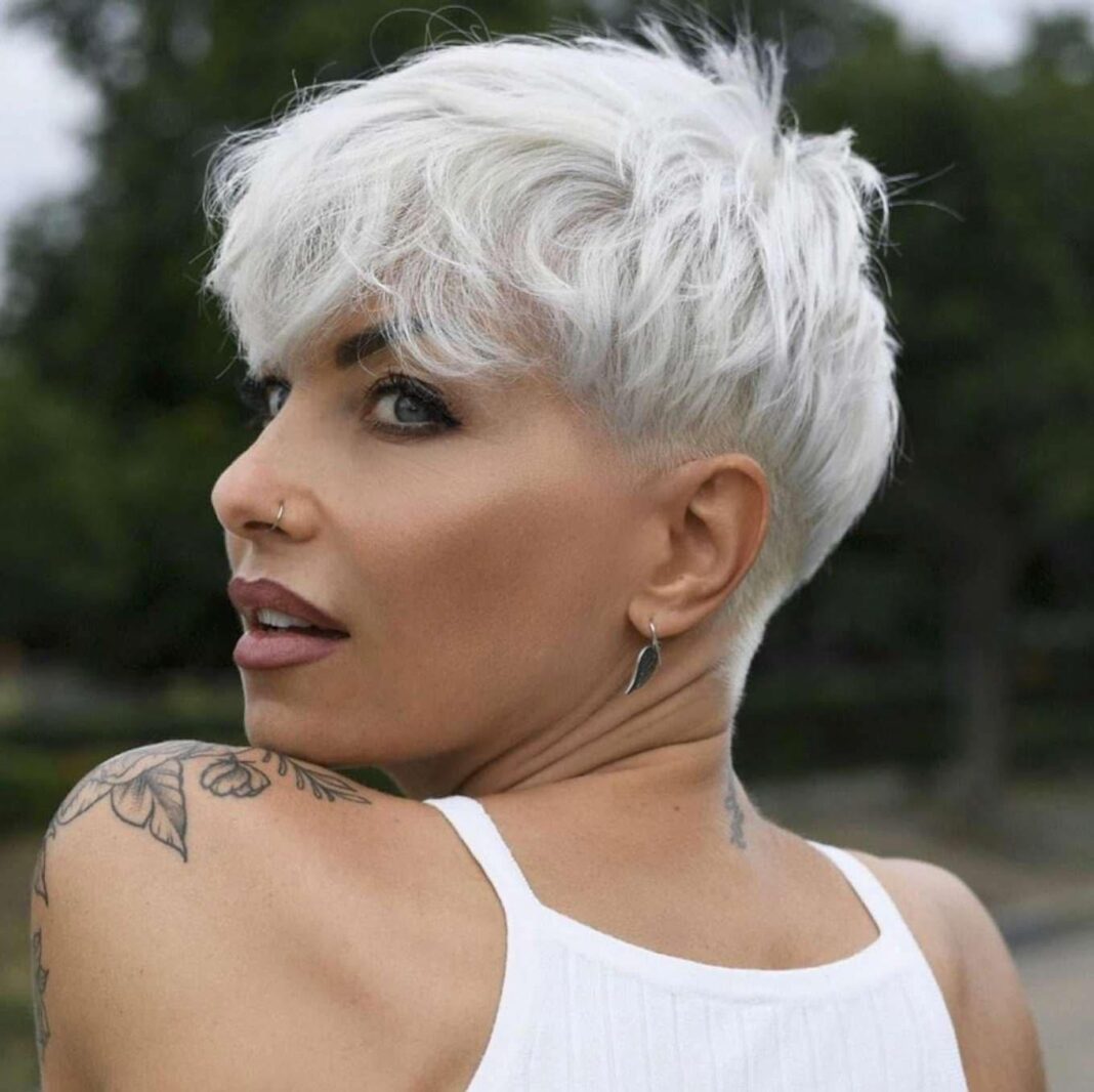 Zeitlose Kurzhaarfrisuren für graues Haar – Natürlich schön in jedem Lebensabschnitt