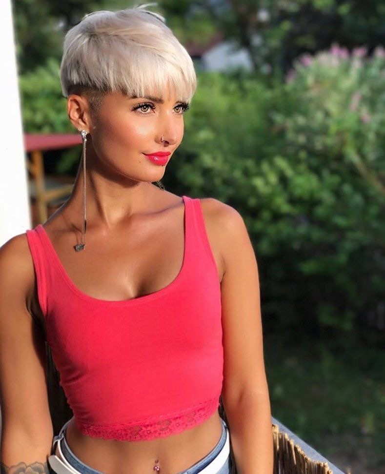 Pixie-Power deluxe: jejojejo87s kreative Kurzhaar-Visionen zwischen Strukturen & Farbträumen