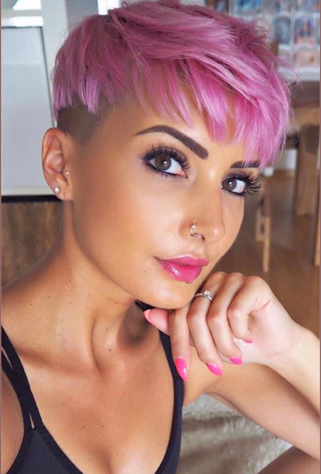 Pixie-Power deluxe: jejojejo87s kreative Kurzhaar-Visionen zwischen Strukturen & Farbträumen