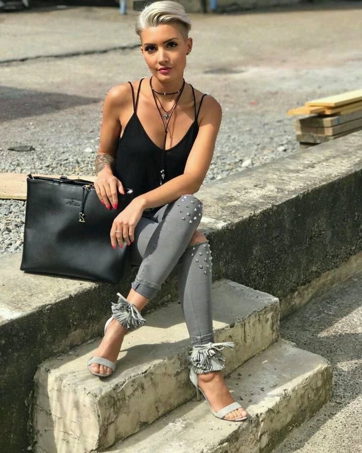 Pixie-Power deluxe: jejojejo87s kreative Kurzhaar-Visionen zwischen Strukturen & Farbträumen