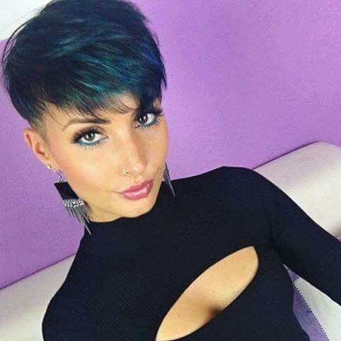 Pixie-Power deluxe: jejojejo87s kreative Kurzhaar-Visionen zwischen Strukturen & Farbträumen