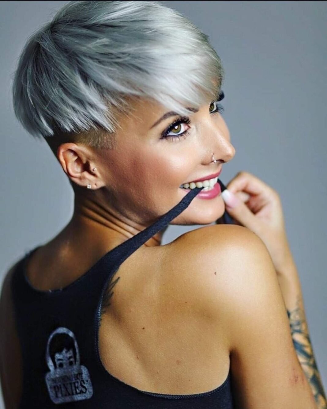 Pixie-Power deluxe: jejojejo87s kreative Kurzhaar-Visionen zwischen Strukturen & Farbträumen