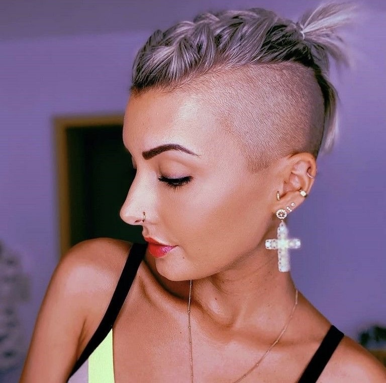 Pixie-Power deluxe: jejojejo87s kreative Kurzhaar-Visionen zwischen Strukturen & Farbträumen