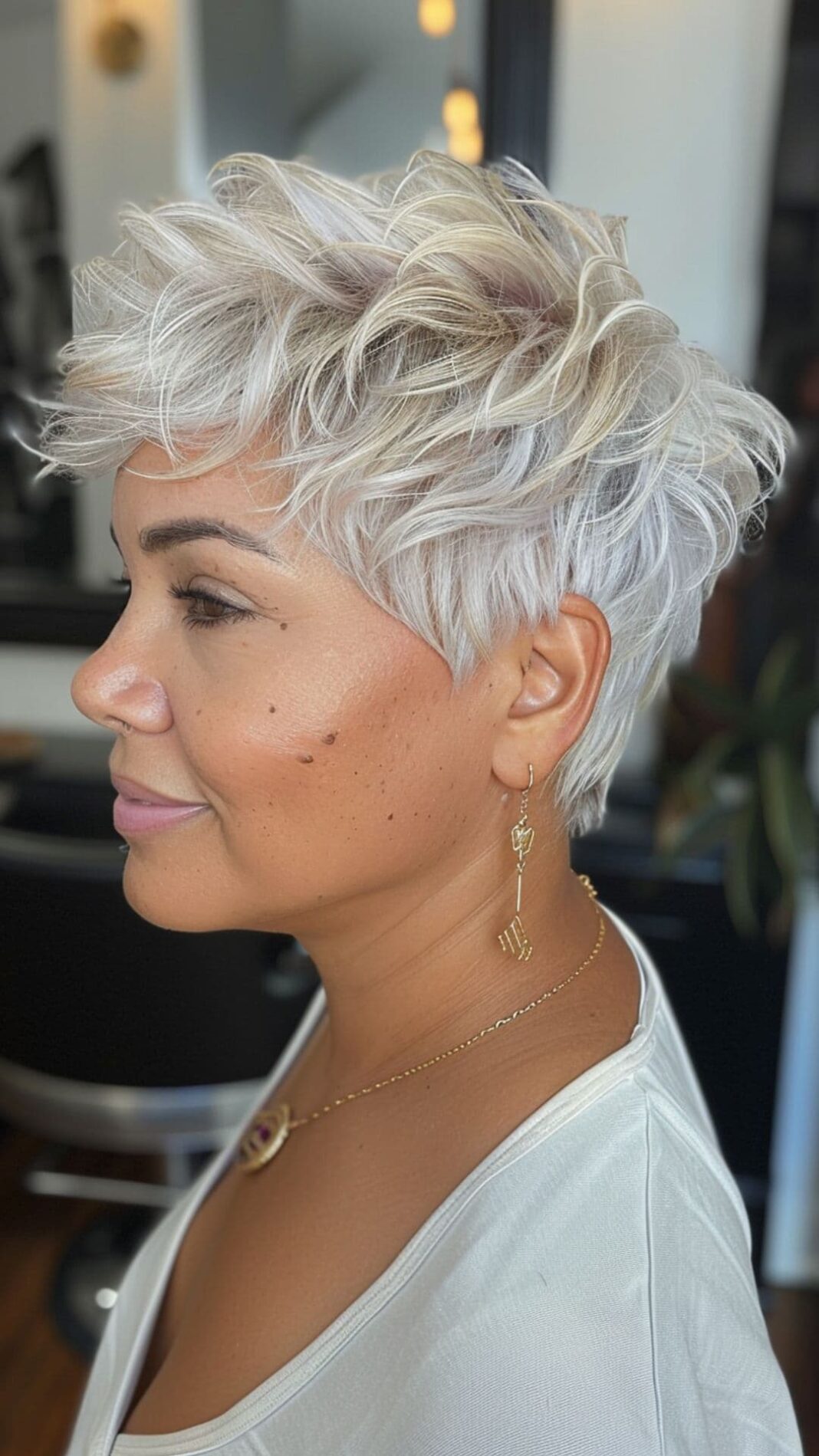 25 Trendige Farbideen für Kurzes Haar: Stilvolle Looks für jeden Anlass