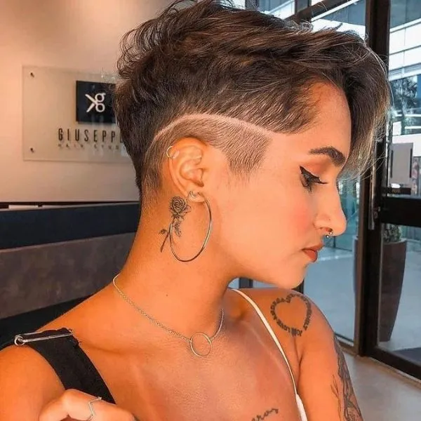 21 Frische Undercut Pixie Cuts für 2025: Die Trendfrisuren des Jahres
