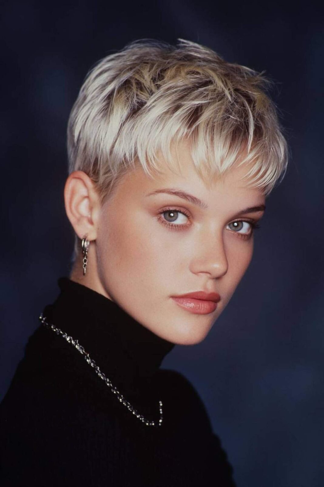 Die Rückkehr der Mutigen: Über 15 legendäre Pixie-Frisuren aus den 90ern, die du jetzt haben willst
